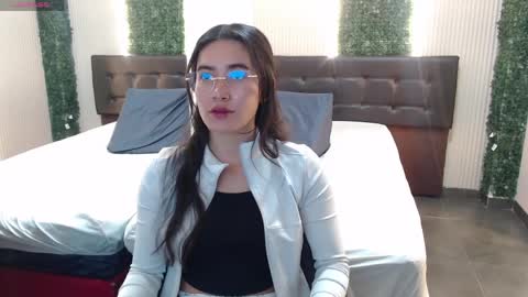Snapshot of sara_hoffman_4 chatting on 31, 3, 2026 Sara online show from 31, 3, 2026