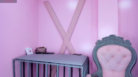 Sara HooT  online show from 19, 1, 2025