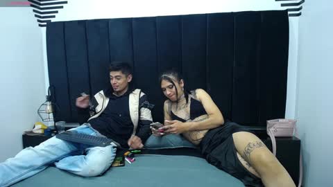 Sara HooT  online show from 25, 1, 2025