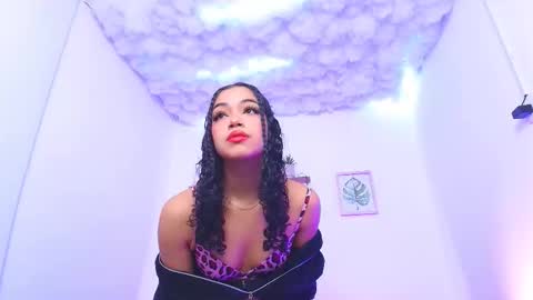 Sara Jhonson  online show from 19, 12, 2024