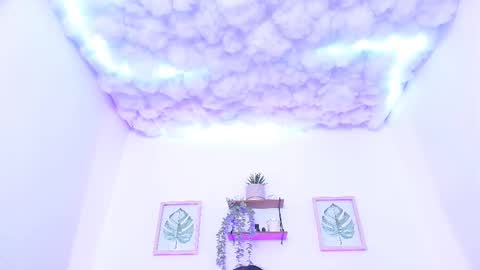 Sara Jhonson  online show from 27, 2, 2025