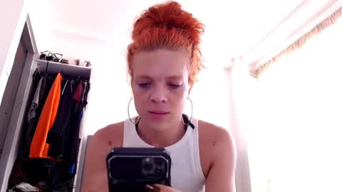 sara_johnson__ online show from 1, 6, 2026