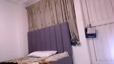 sara_johnson__ online show from 2, 7, 2026