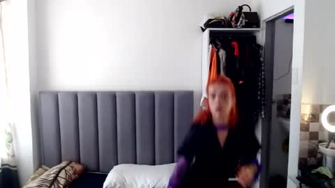 sara_johnson__ online show from 28, 7, 2026