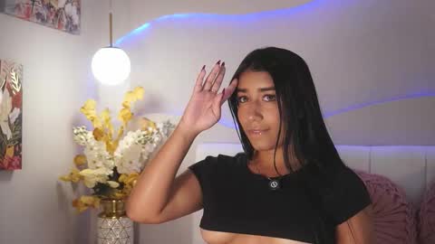  Sara Jones  online show from 25, 2, 2026