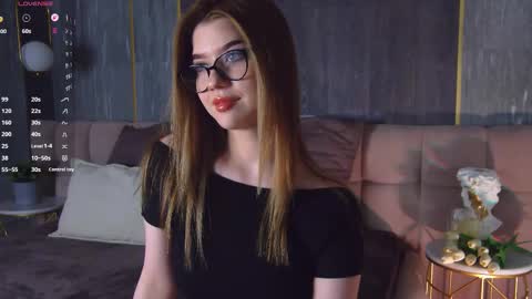 Snapshot of sara_lewiis chatting on 19, 3, 2026 Sara online show from 19, 3, 2026