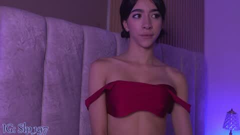 sara_lopee1 online show from 18, 4, 2026