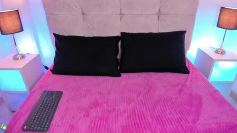 Sara  online show from 24, 2, 2025