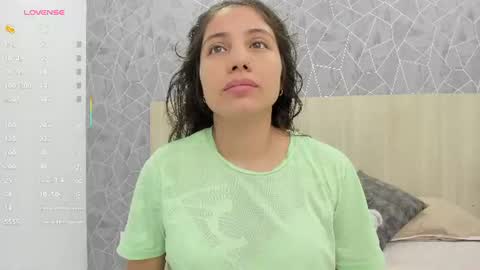 Snapshot of sara_melo chatting on 8, 6, 2026 Sara online show from 8, 6, 2026