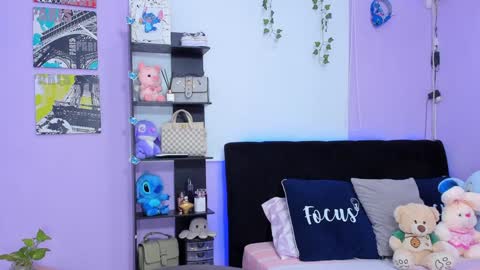 Sara Mendez online show from 8, 2, 2025