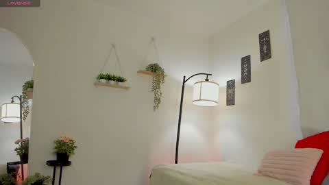 Snapshot of sara_sweett9 chatting on 9, 10, 2025 sara_sweett9 online show from 9, 10, 2025