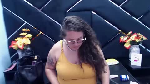 sara_thonson_ online show from 11, 2, 2025