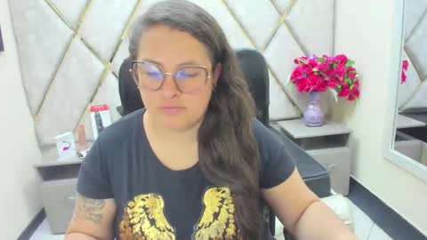 sara_thonson_ online show from 24, 4, 2026