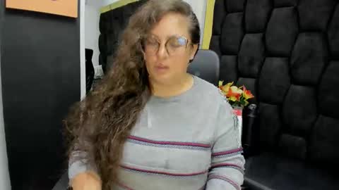 Snapshot of sara_thonson_ chatting on 3, 6, 2026 sara_thonson_ online show from 3, 6, 2026