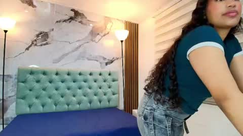 Sara Vazques online show from 25, 7, 2026