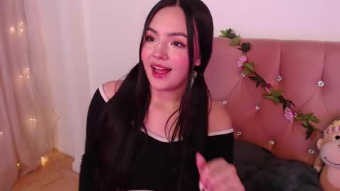 Snapshot of saraa_swett chatting on 12, 2, 2025 online show from 12, 2, 2025