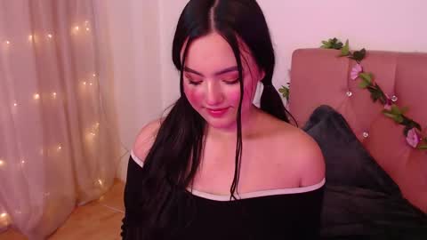 Snapshot of saraa_swett chatting on 12, 2, 2025 online show from 12, 2, 2025