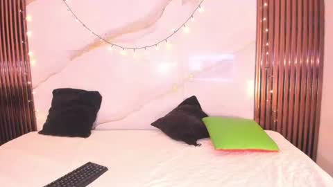 SARAHGIL online show from 12, 7, 2026
