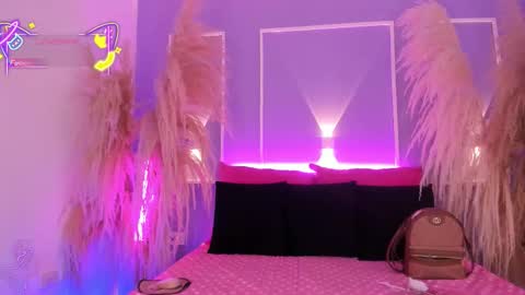 SaraAvila  online show from 23, 9, 2025