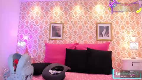 SaraAvila  online show from 19, 6, 2026
