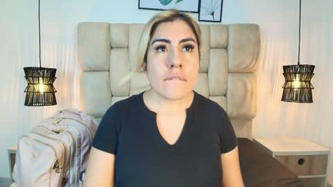 sarablonde_t online show from 27, 5, 2026