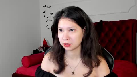 SaraDenars online show from 4, 11, 2025