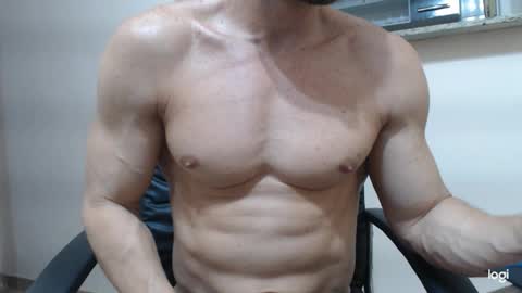 saradorj92 online show from 15, 12, 2024