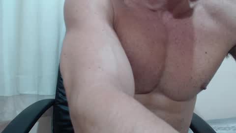 saradorj92 online show from 26, 10, 2025