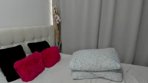 Sara online show from 4, 7, 2026