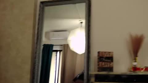 saraelise online show from 12, 10, 2025