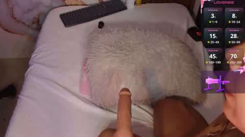 Snapshot of sarah_babe_ chatting on 17, 10, 2025 Sarah online show from 17, 10, 2025