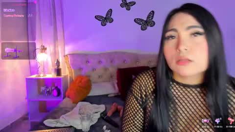 Sarah Valkiria  IG  Sar lanister online show from 2, 10, 2025