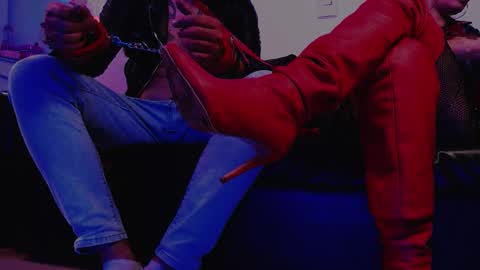 Snapshot of sarah_mistress_ chatting on 1, 3, 2025 Sarah online show from 1, 3, 2025