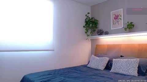 sarah_rayy online show from 9, 2, 2026