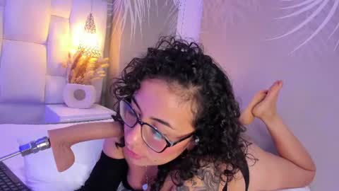 Sarah online show from 4, 7, 2026
