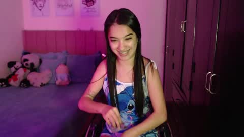 Snapshot of sarah_stone15 chatting on 12, 3, 2025 Sarah online show from 12, 3, 2025