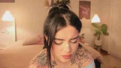 Snapshot of sarah_volkov chatting on 12, 9, 2025 online show from 12, 9, 2025