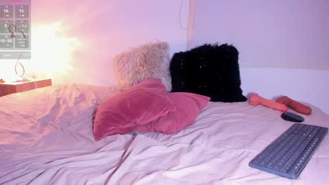 Sarah and Erik online show from 7, 2, 2025