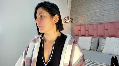 Sarah Deyvis online show from 8, 2, 2025