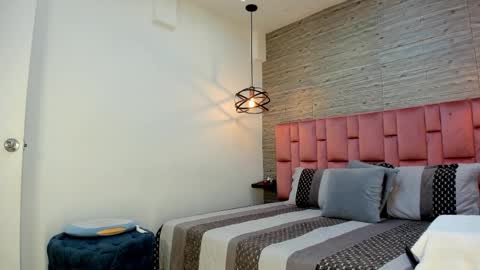 Sarah Deyvis online show from 19, 2, 2025