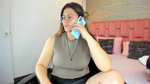 Sarah Deyvis online show from 10, 9, 2025