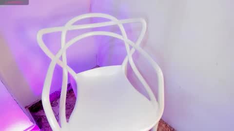 Snapshot of sarahnovoa_ chatting on 30, 11, 2025 Sarahnovoa online show from 30, 11, 2025