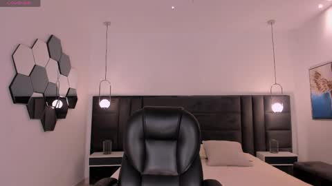 Sarah  independent model online show from 26, 4, 2026