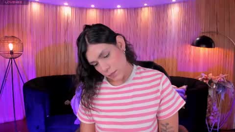 Sarah  independent model online show from 14, 6, 2026