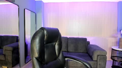 Sarah  independent model online show from 20, 7, 2026