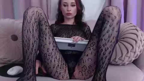  Sarai  online show from 13, 9, 2025