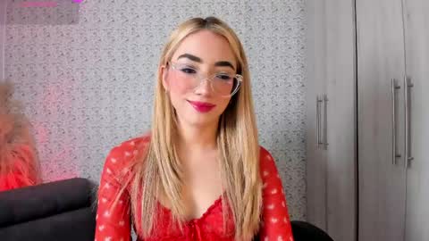 Sara jones   online show from 24, 3, 2026