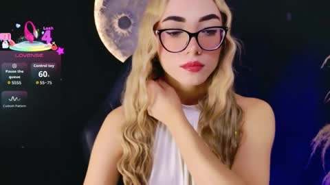 Snapshot of sarajonesxxx chatting on 6, 6, 2026 Sara jones online show from 6, 6, 2026