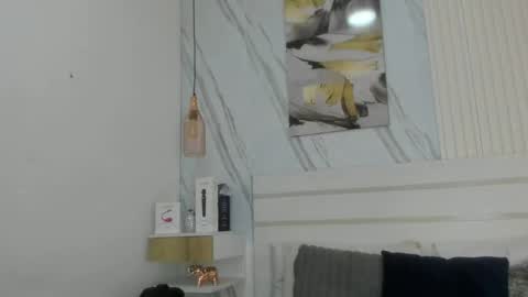 Sara Lewis online show from 6, 3, 2026