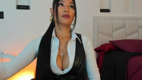 saralife69 online show from 23, 7, 2026